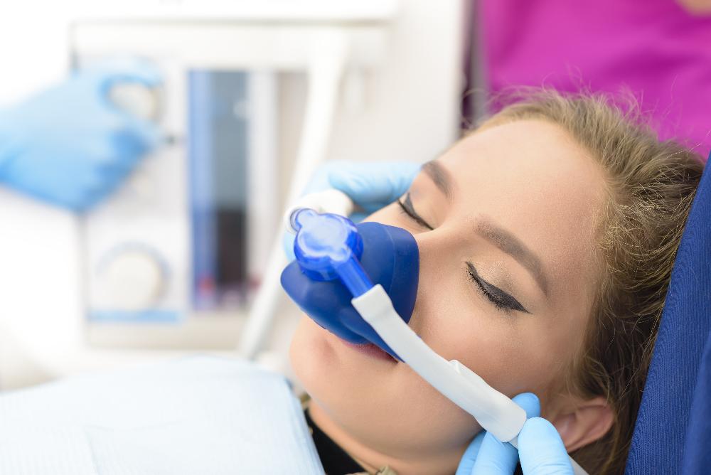patient with nitrous oxide mask | apple valley pediatric dentist