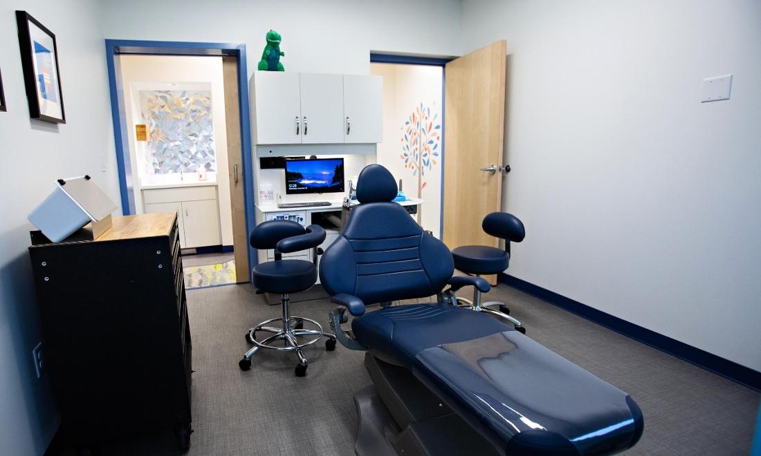 front of dental exam room l carousel pediatric dentistry